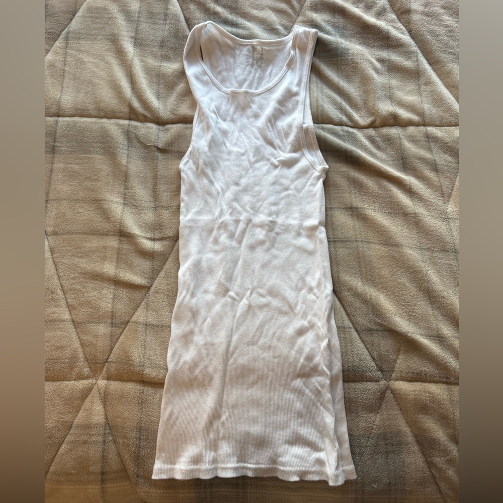 Men’s Fruit of the Loom “Wife Beater” Tank Top White- Size Medium
